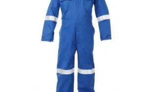 Coverall Katun Model Pertamina untuk Perlindungan Saat Bekerja