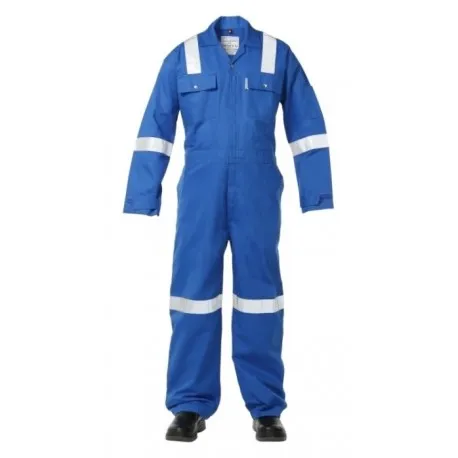 Coverall Katun Model Pertamina untuk Perlindungan Saat Bekerja